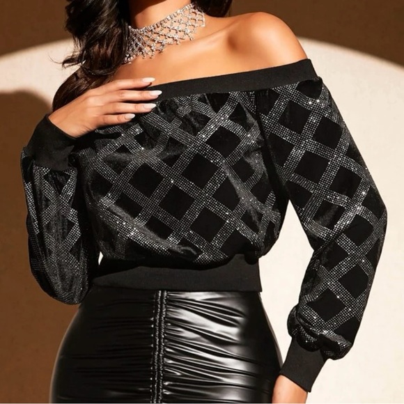 Off the Shoulder Velour Crop Top EUC Black Sweater Sweatshirt Plaid Checker R… - Picture 1 of 5
